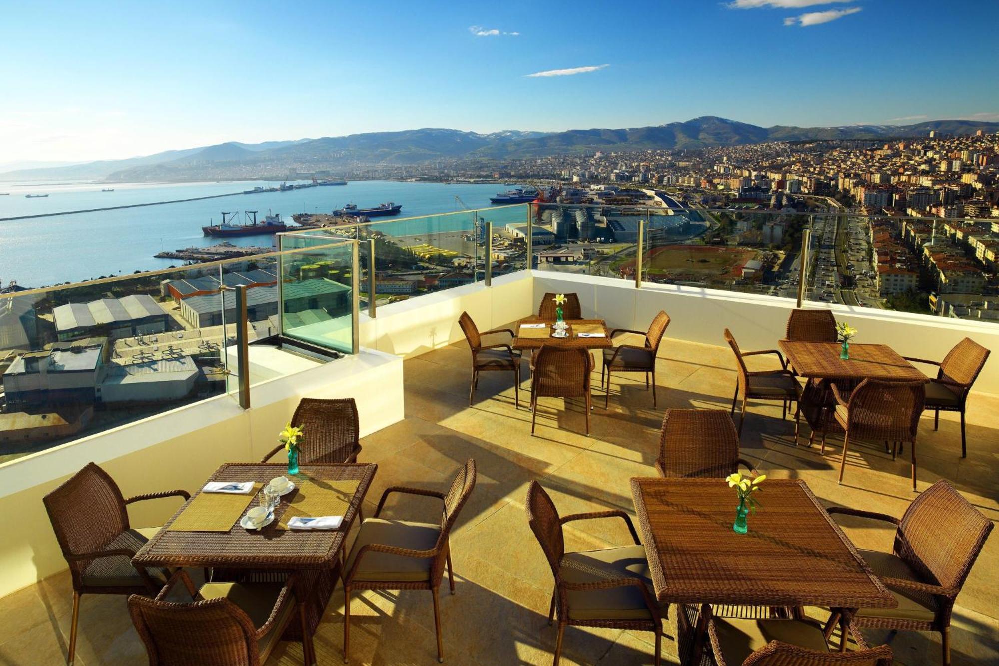 Sheraton Grand Samsun Hotel Exterior photo